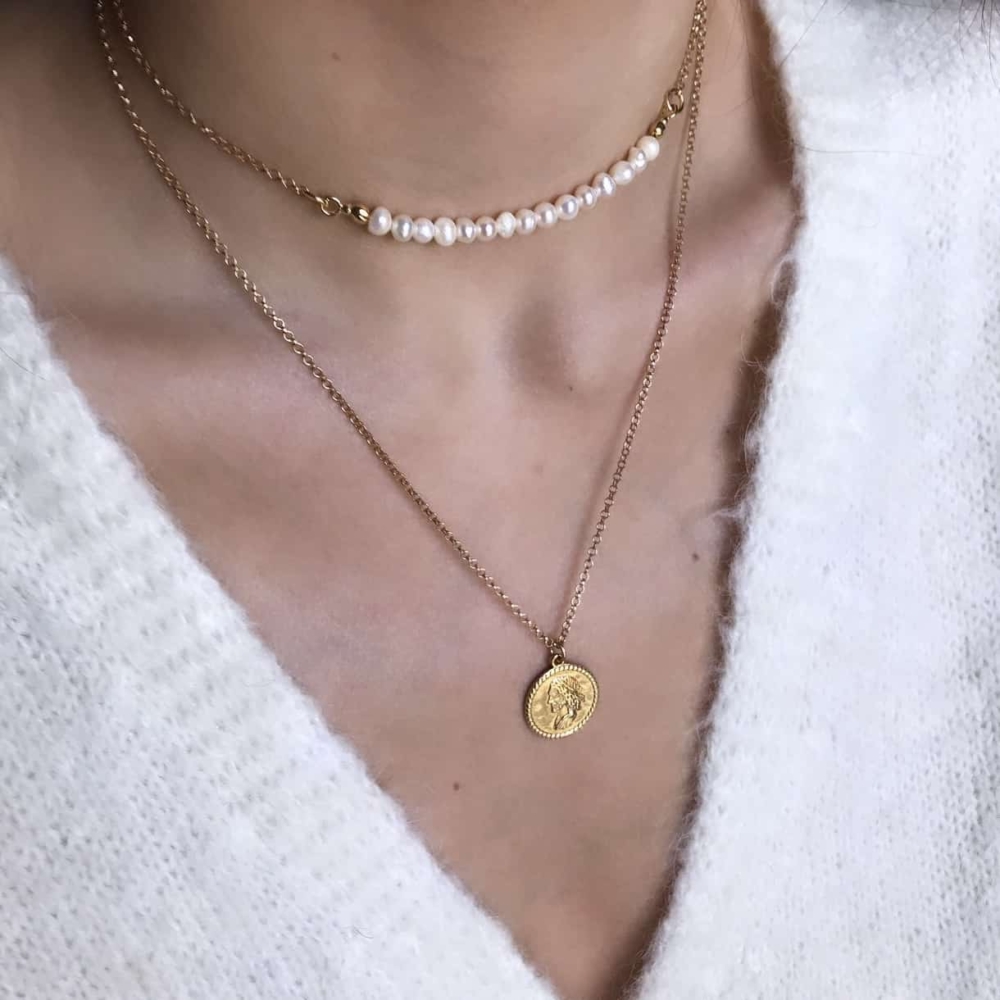 naszyjnik z perłami
